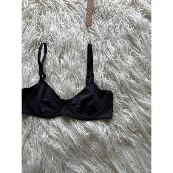 Skims Fits Everybody Unlined Demi Bra Onyx Size 32B - Picture 3 of 7
